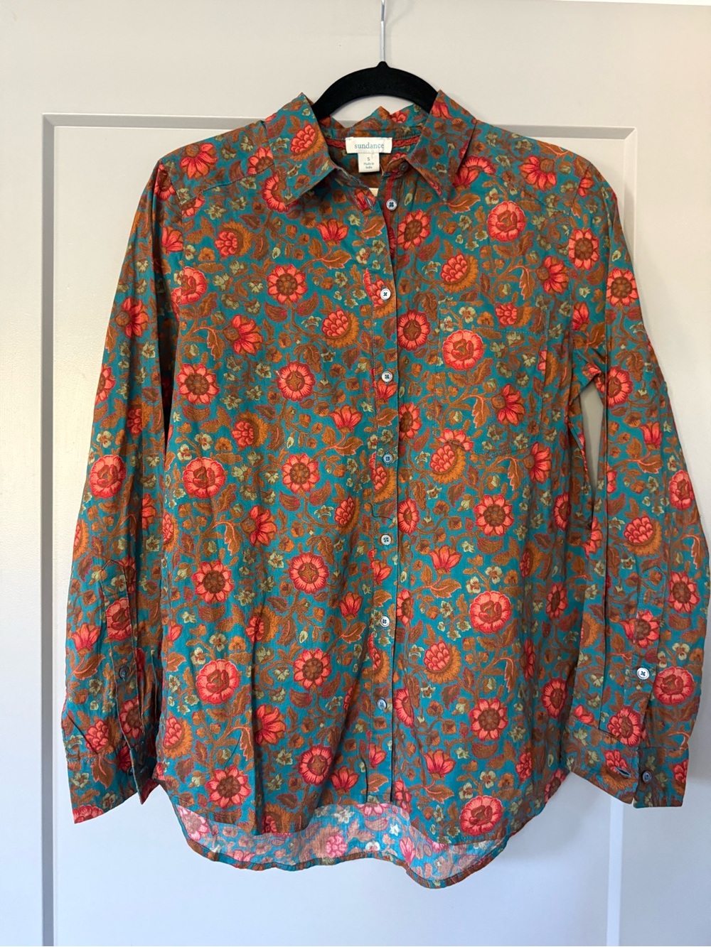 Sundace fields of floral shirt Size Small NWT